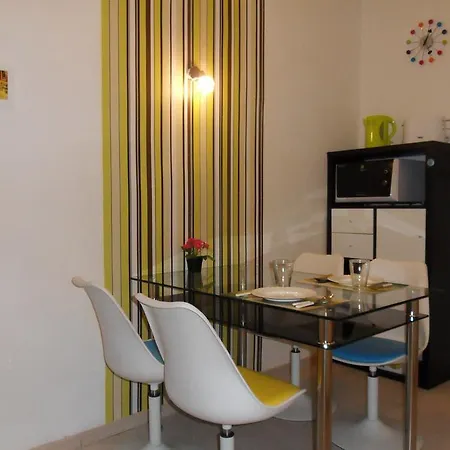 Guest house 4u